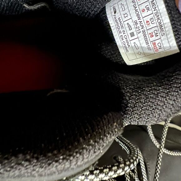 Men’s ThermoBall™ Lace Up Waterproof Boots
Sz 10 - Picture 7 of 14